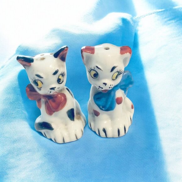 Vintage Cat & Dog Pico Japan Salt & Pepper Shakers - Picture 1 of 8